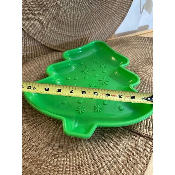 Green Christmas Tree Serving Platter – Festive Holiday Tray - Picture 6 of 9